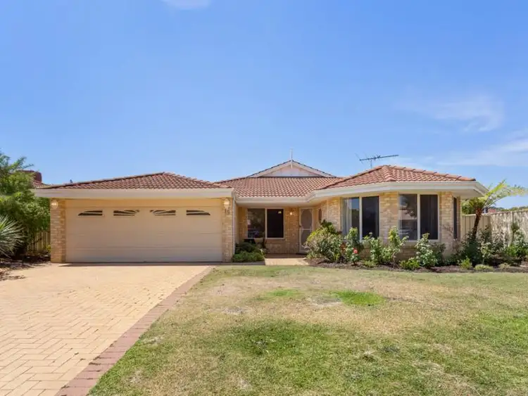 15 Foxglove Avenue, High Wycombe WA 6057