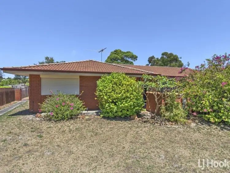 13 Felicia Place, Camillo WA 6111