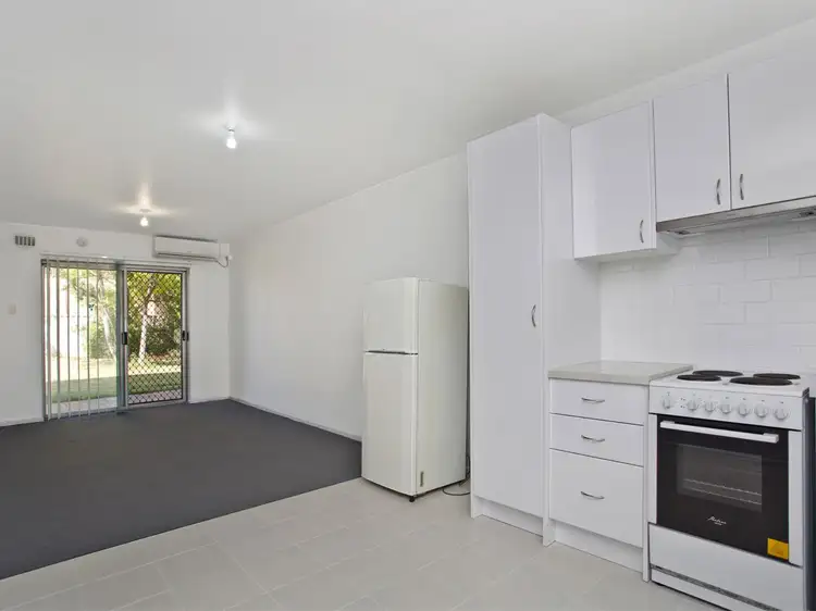 Fifth view of Homely unit listing, 10/76 Kent Street, Rockingham WA 6168