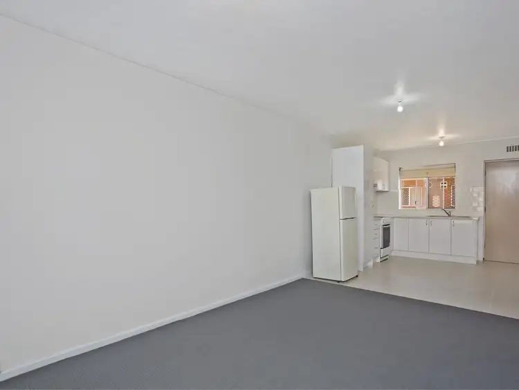 Sixth view of Homely unit listing, 10/76 Kent Street, Rockingham WA 6168