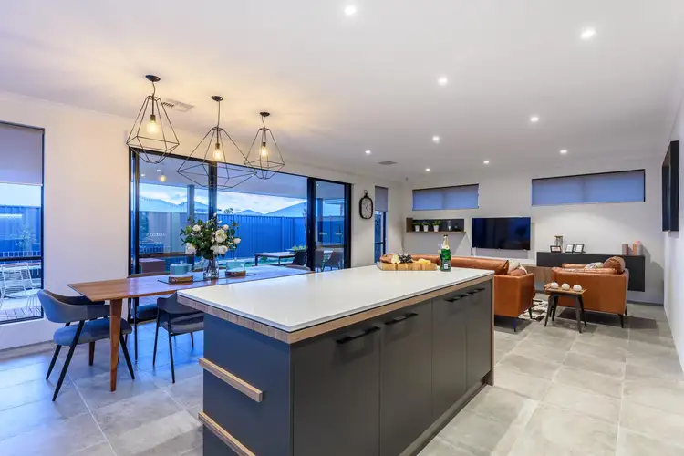 Fifth view of Homely house listing, 8 Pallium Way, Jindalee WA 6036