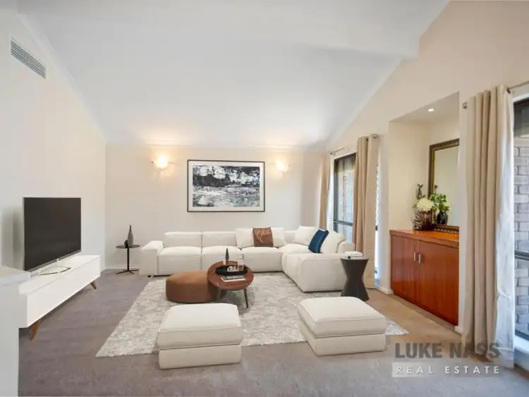 Third view of Homely house listing, 7 Guinivere  Way, Camillo WA 6111