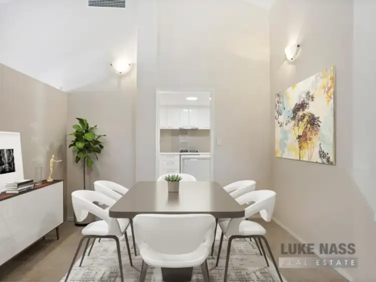 Fifth view of Homely house listing, 7 Guinivere  Way, Camillo WA 6111