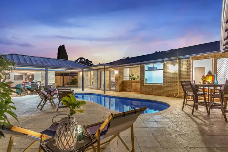 24 Acheson Crescent, Woodvale WA 6026