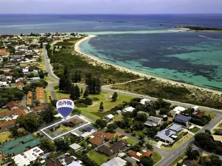Second view of Homely house listing, 10 North Road, Shoalwater WA 6169
