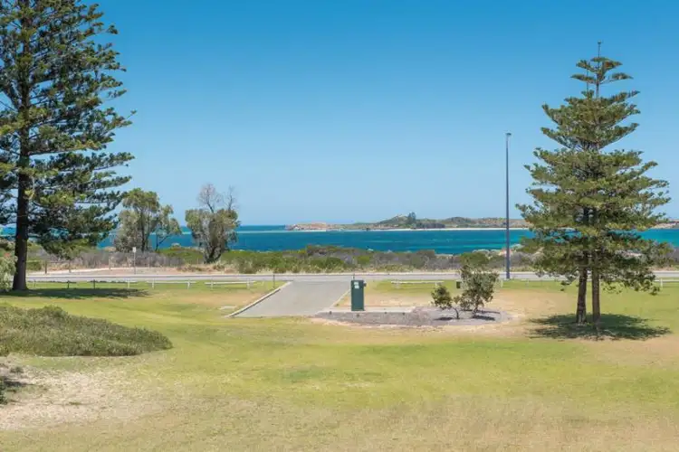Sixth view of Homely house listing, 10 North Road, Shoalwater WA 6169
