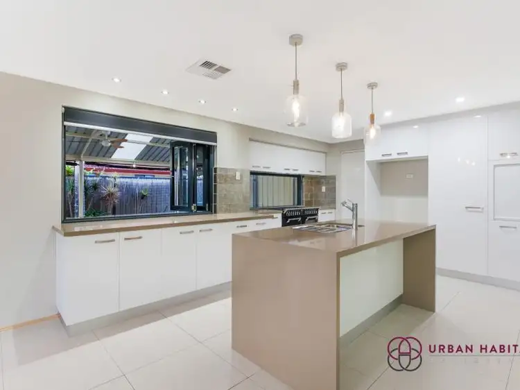 Second view of Homely house listing, 10 Araluen Crescent, Bertram WA 6167