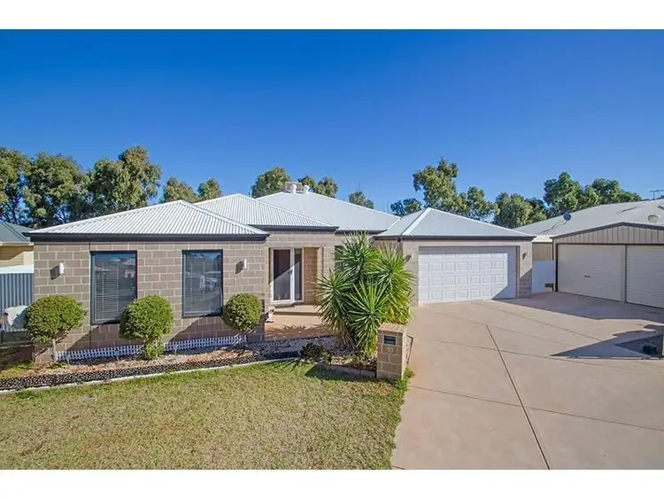 10 Heaney Close, Somerville WA 6430