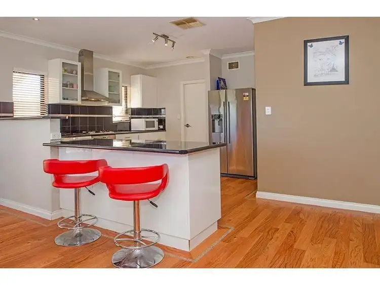 Fourth view of Homely house listing, 10 Heaney Close, Somerville WA 6430