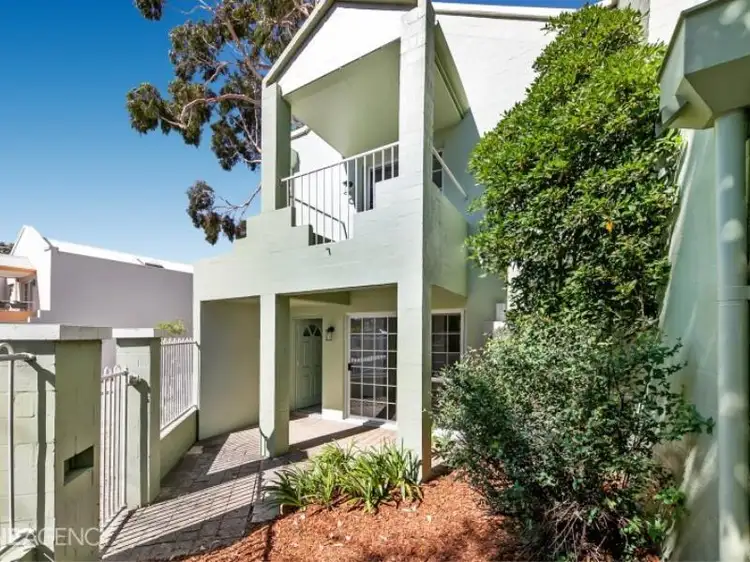 1/118 Solomon Street, Fremantle WA 6160