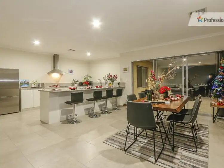 44 Cranwood Crescent, Viveash WA 6056