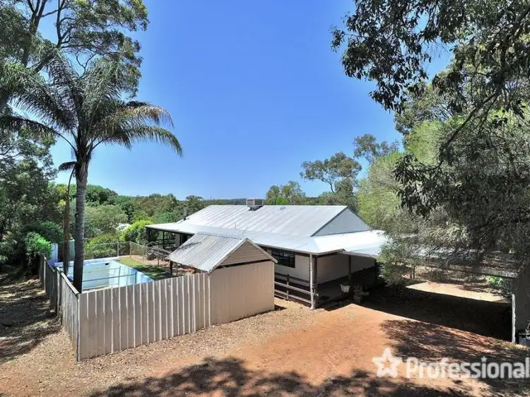 12 Royston Place, Mount Helena WA 6082