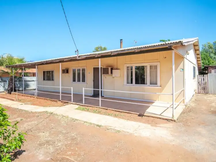10 Lyall Street, Lamington WA 6430