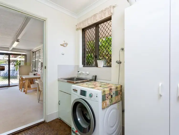 Sixth view of Homely house listing, 5 Boronia Close, Camillo WA 6111