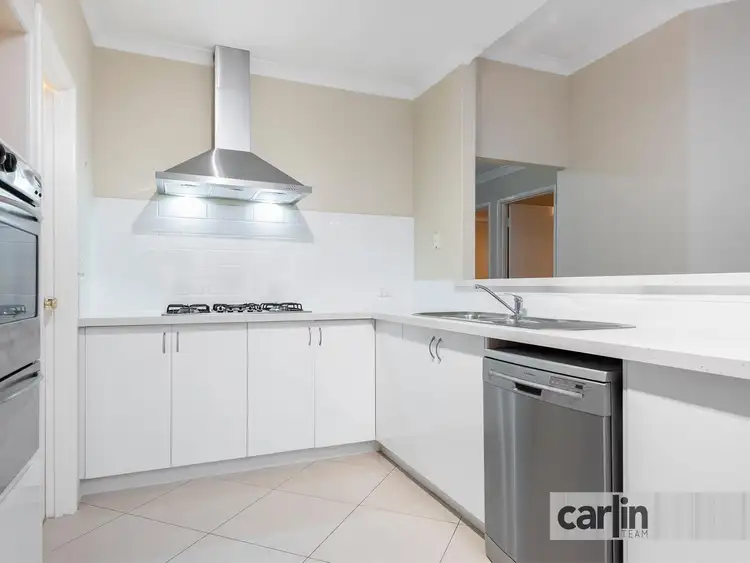 16 The Lakes Boulevard, Jandakot WA 6164