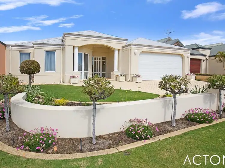 14 Bermuda Place, Halls Head WA 6210