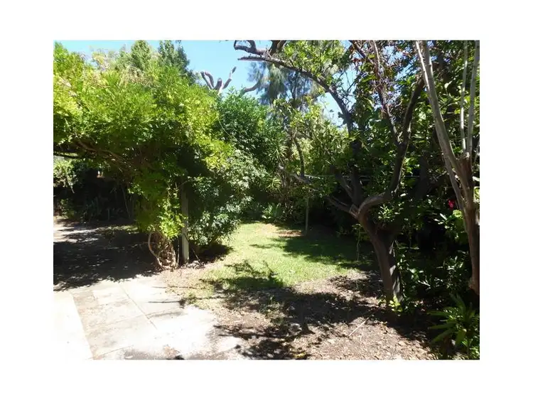 39 Loyola Way, Attadale WA 6156