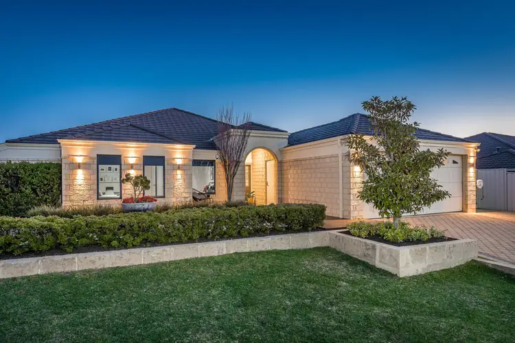14 Manhattan Avenue, Iluka WA 6028