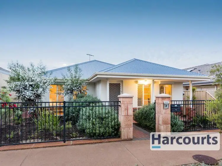 20 Willis Tce, Hammond Park WA 6164