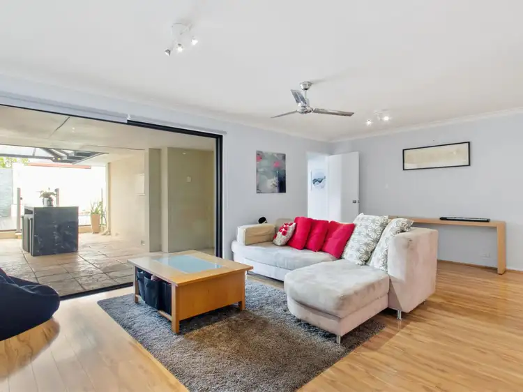 9 Kenny Drive, Duncraig WA 6023