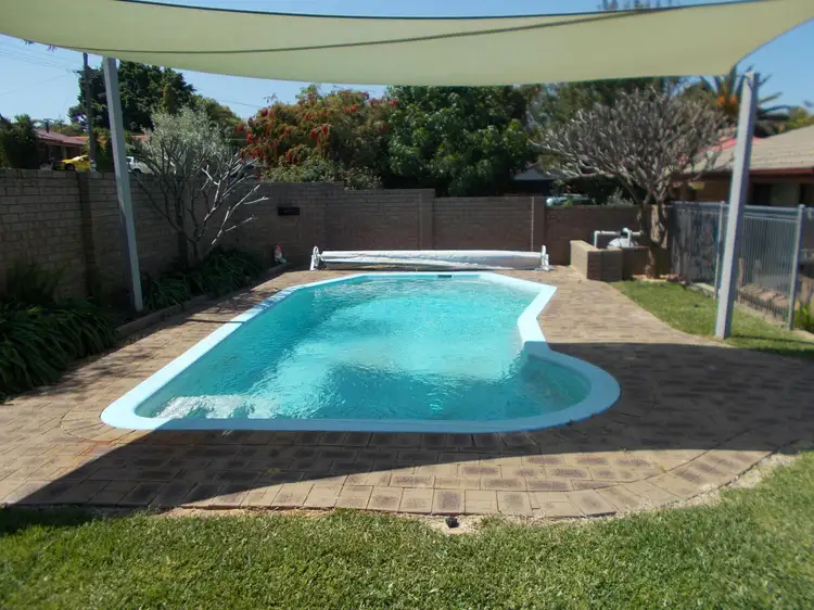 28 Abingdon Road, Swan View WA 6056