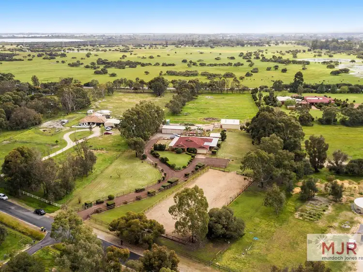 22 Country Drive, Oakford WA 6121