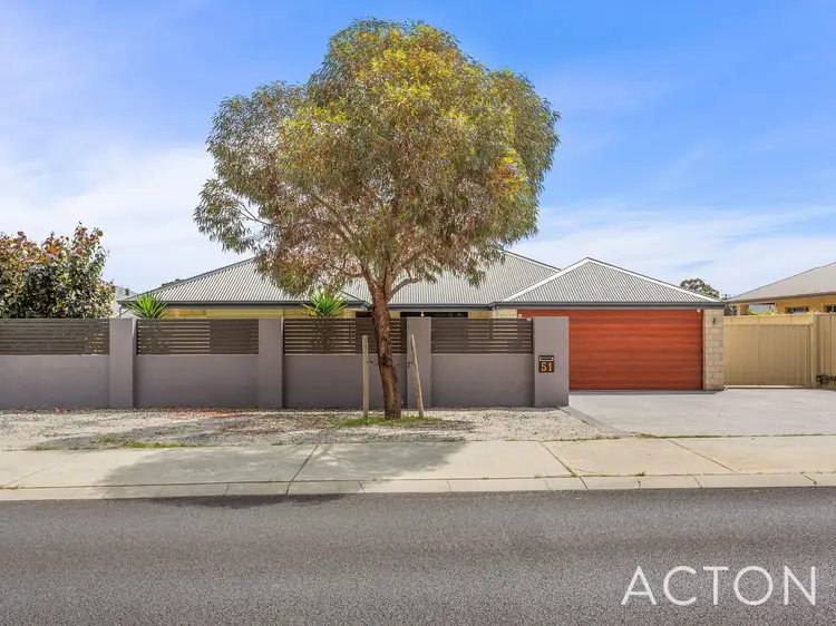 51 Buckingham Road, Swan View WA 6056
