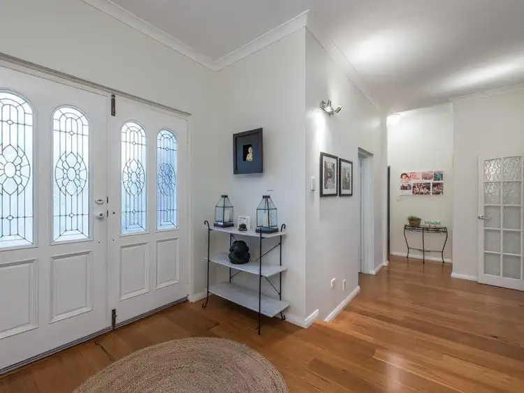 Seventh view of Homely house listing, 118 Castlecrag Drive, Kallaroo WA 6025