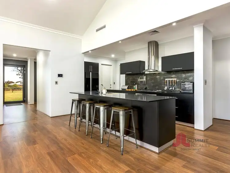 Sixth view of Homely house listing, 4 Chidlow Way, Roelands WA 6226