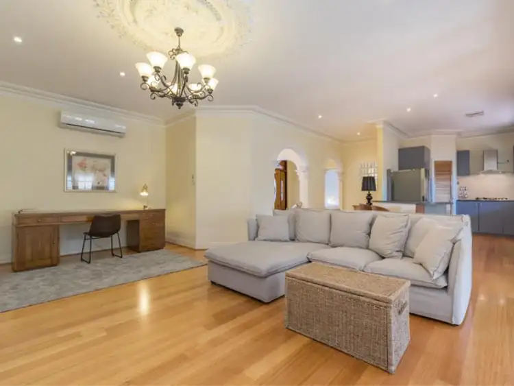 111 Leake Street, Belmont WA 6104