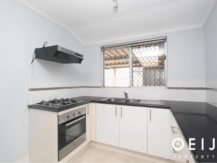 11/311 Wharf Street, Queens Park WA 6107