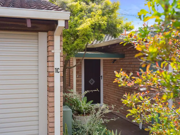 1C Kitchener Road, Melville WA 6156