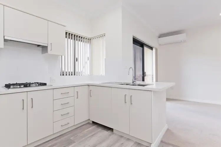 21/22 Windelya Road, Murdoch WA 6150