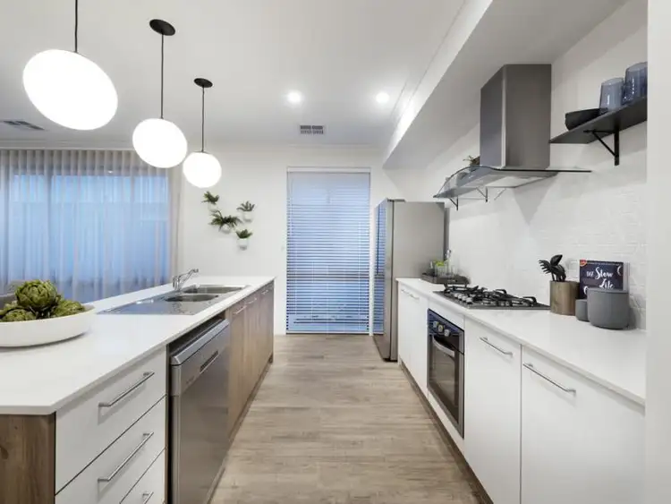 Sixth view of Homely house listing, 8 Gooljak Rise, Lakelands WA 6180