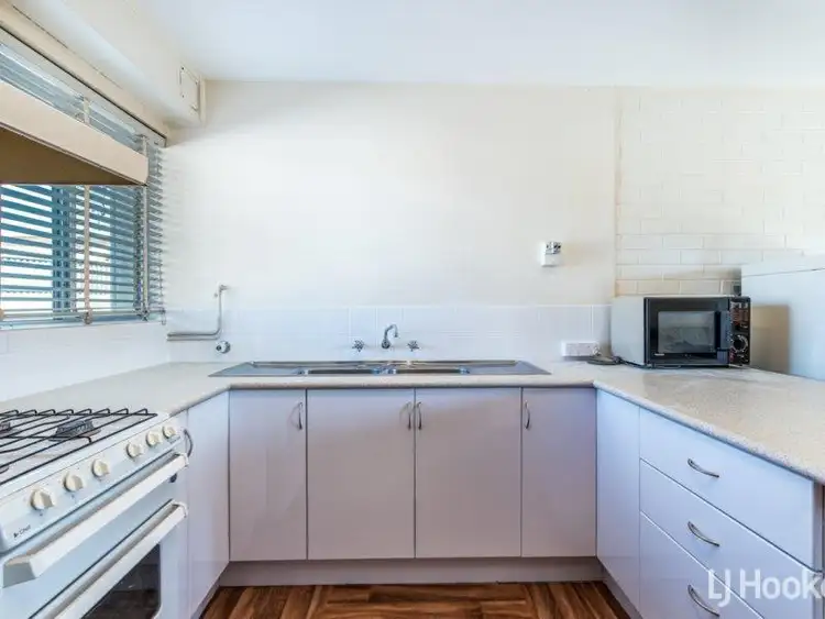 Fifth view of Homely unit listing, 2/5 Welshpool Road, St James WA 6102