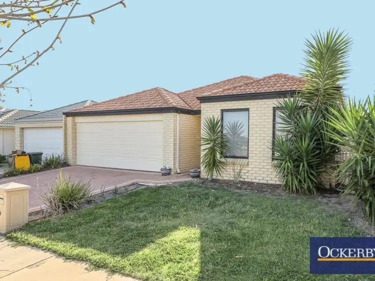 15 Grandoak Drive, Clarkson WA 6030