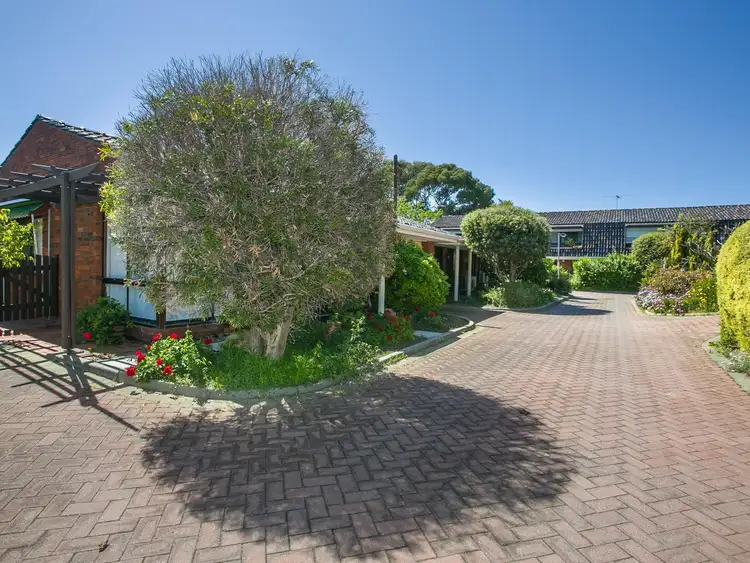Fifth view of Homely villa listing, 1/26 Broome Street, Nedlands WA 6009