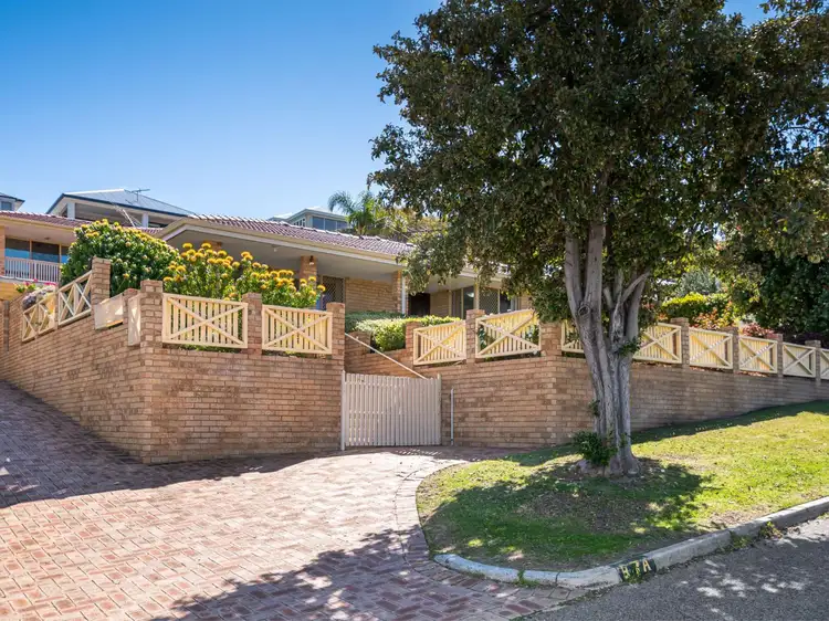 7A Hood Terrace, Sorrento WA 6020