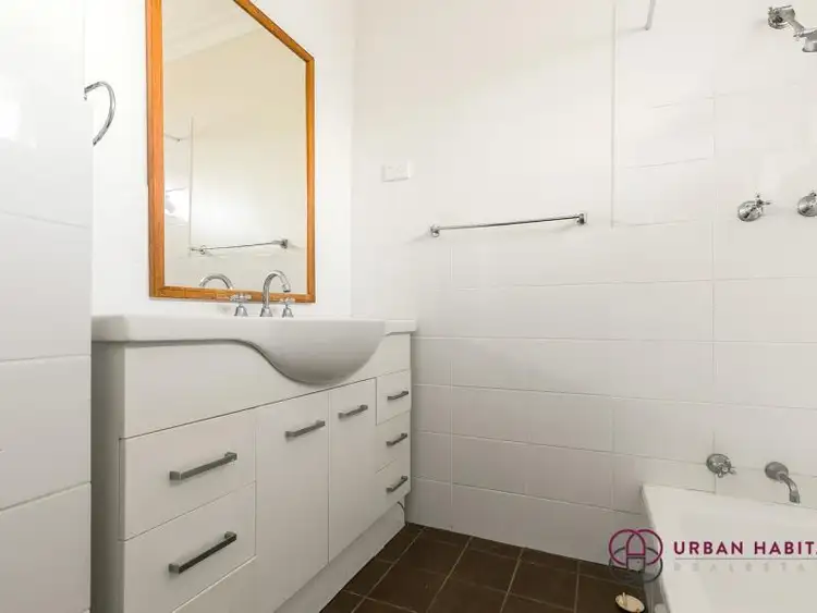Fourth view of Homely house listing, 5 Langridge Crescent, Orelia WA 6167
