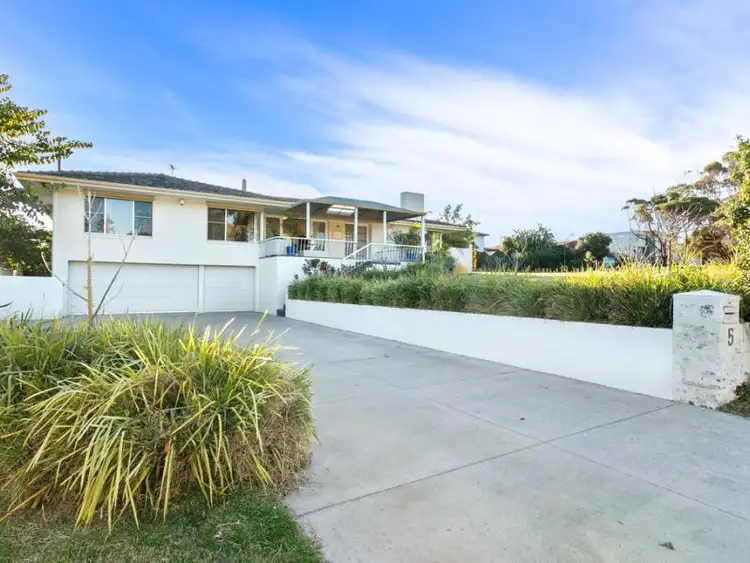 5 Simon Place, City Beach WA 6015