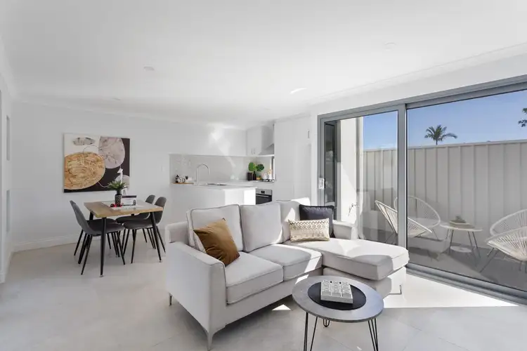 2/23 Pearl Road, Cloverdale WA 6105