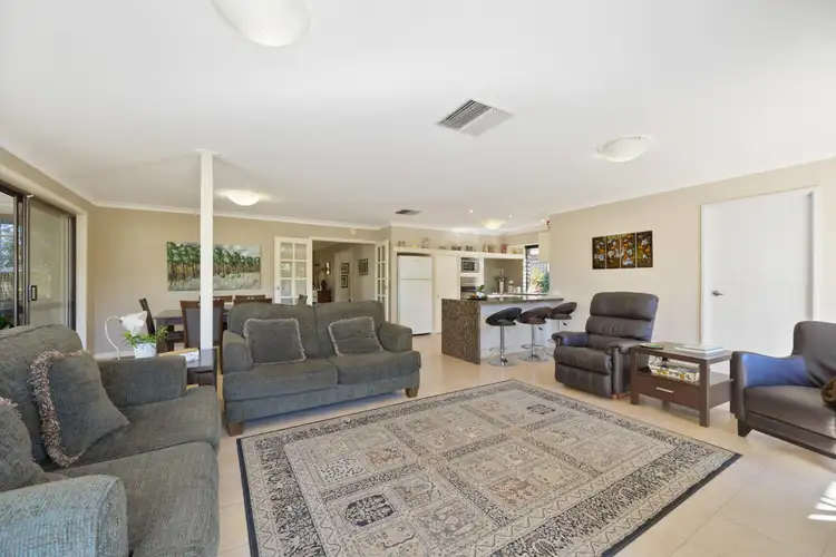 Seventh view of Homely house listing, 11 The Crest, Woodvale WA 6026