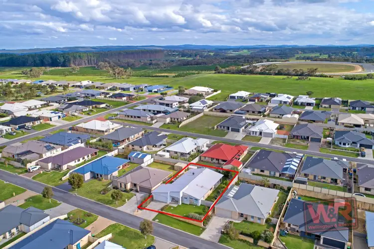 Second view of Homely house listing, 9 Comet Corner, Mckail WA 6330