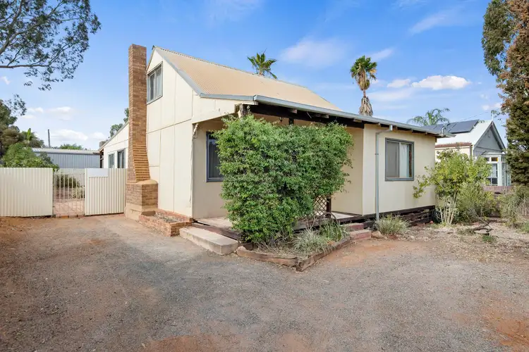 12 Broadarrow Rd, Kalgoorlie WA 6430