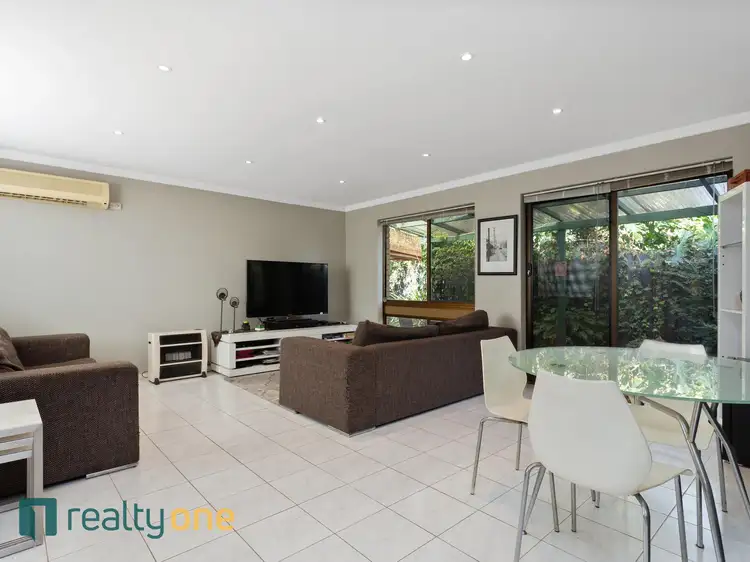 Fifth view of Homely villa listing, 4/21 Copperwaite Road, Kardinya WA 6163
