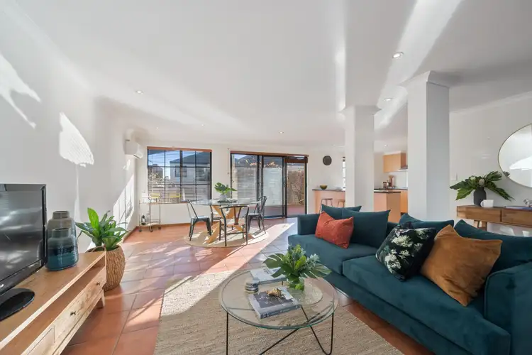 2 Sekem St, North Perth WA 6006