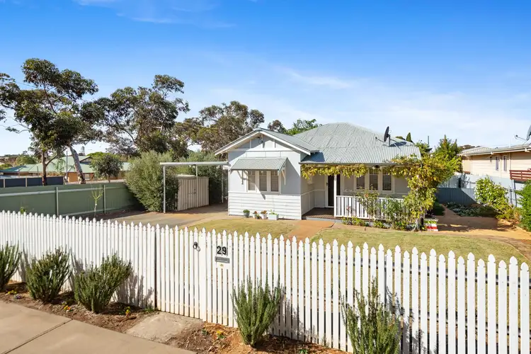 29 Lewis Street, Lamington WA 6430