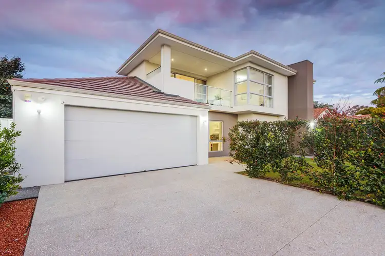 18 Webb Street, Rossmoyne WA 6148