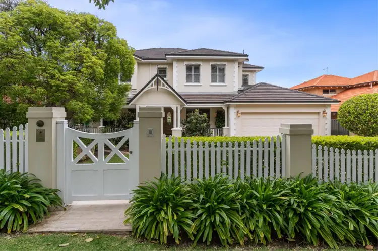 4 Brockman Avenue, Dalkeith WA 6009
