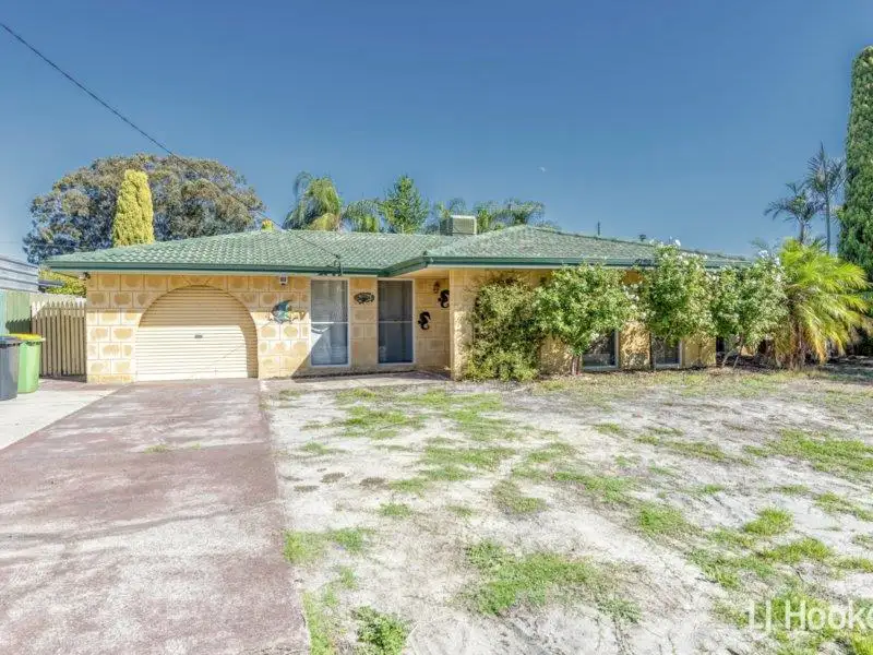 Main view of Homely house listing, 4 Mercer Place, Thornlie WA 6108